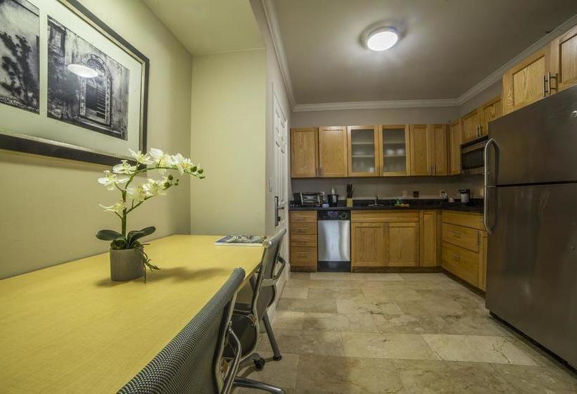 Nuvo Suites Hotel   Miami Doral