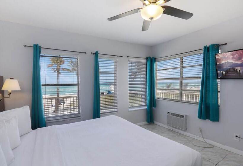 Отель Paradise Oceanfront By Hbh