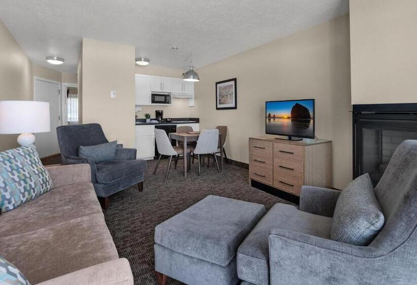 호텔 Pelican Shores Inn