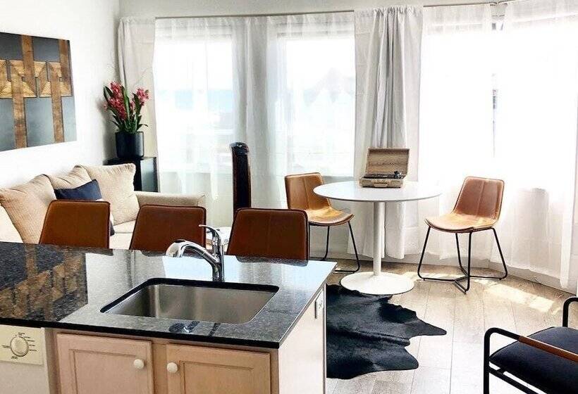 酒店 Pier View Suites