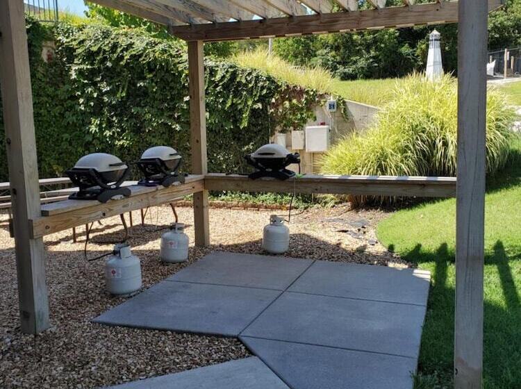 فندق Port Of Kimberling Marina & Resort