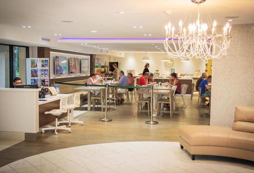 فندق Quality Inn & Suites By The Parks