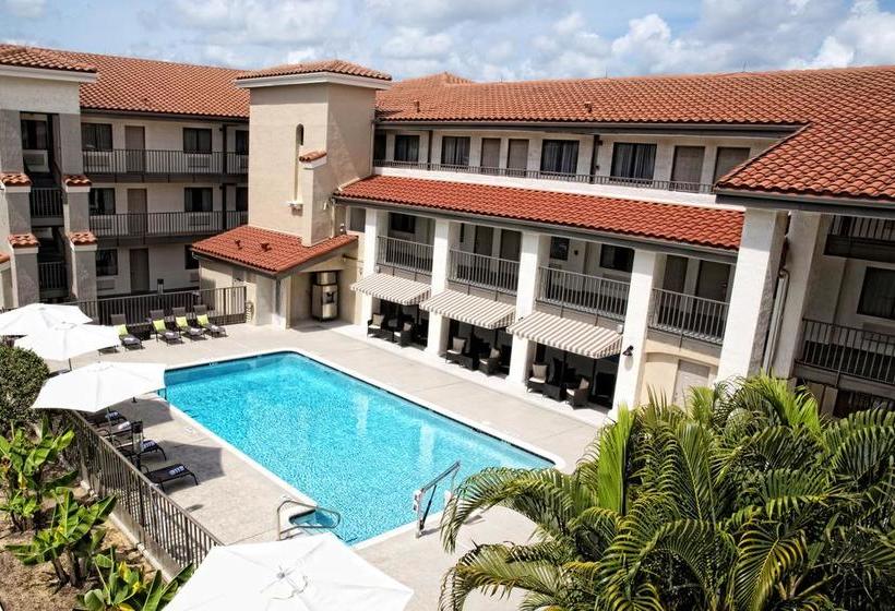 فندق Quality Inn & Suites By The Parks