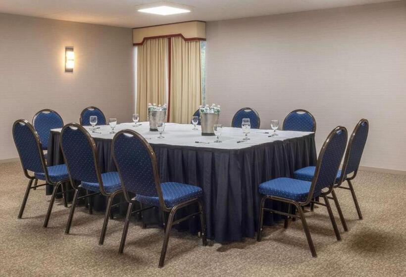 Radisson Hotel Hauppauge Long Island