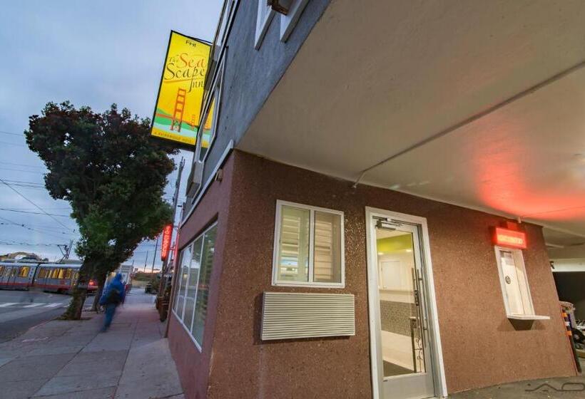 בית מלון כפרי The Seascape Inn