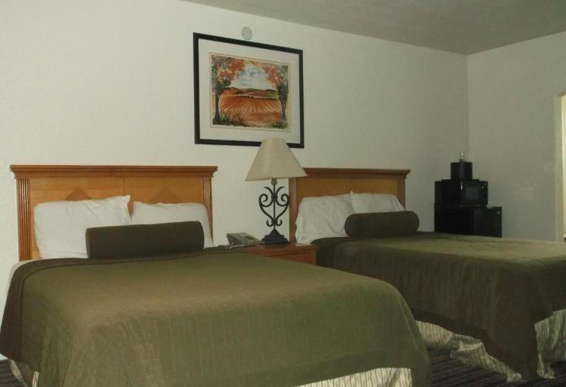 호텔 Travel Inn And Suites