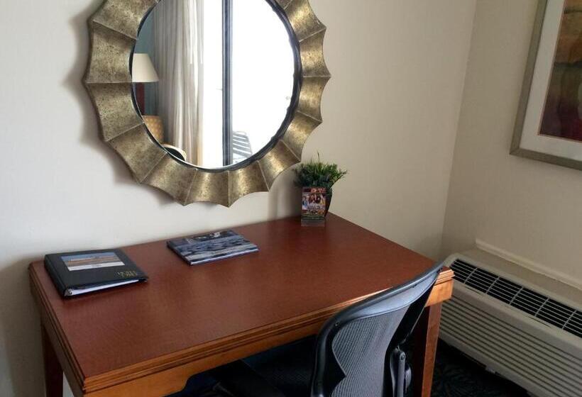 בית מלון כפרי Tybee