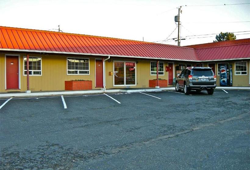 호텔 Wild Chinook Inn