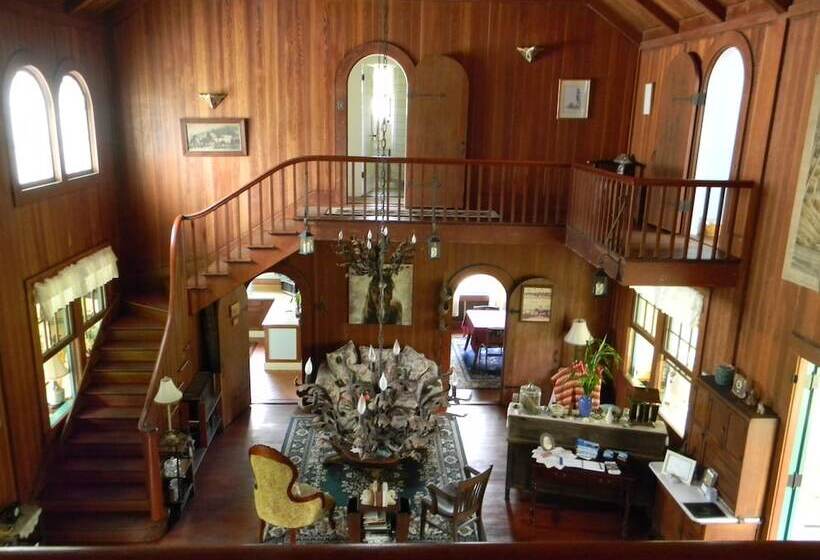 Maureen S Bed & Breakfast