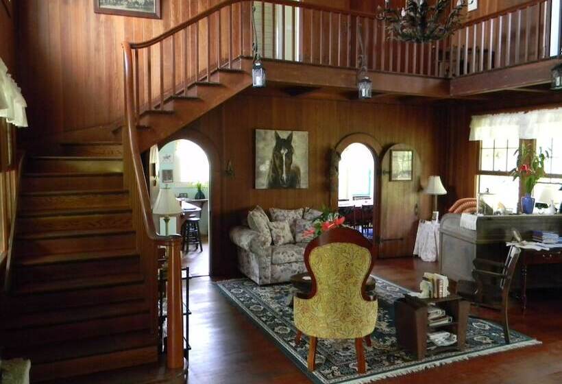 Maureen S Bed & Breakfast