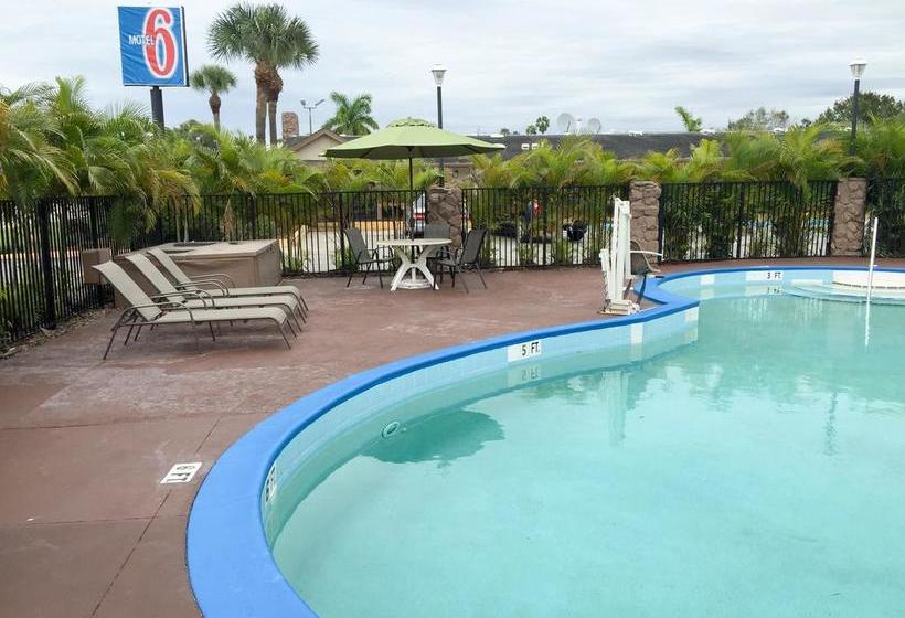 Motel 6fort Myers, Fl