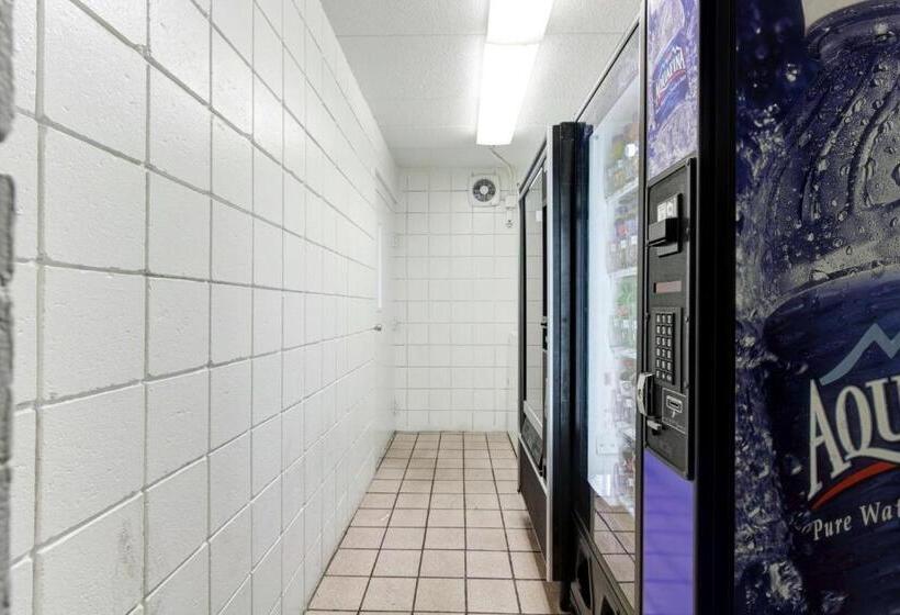 Motel 6 Portland, Me