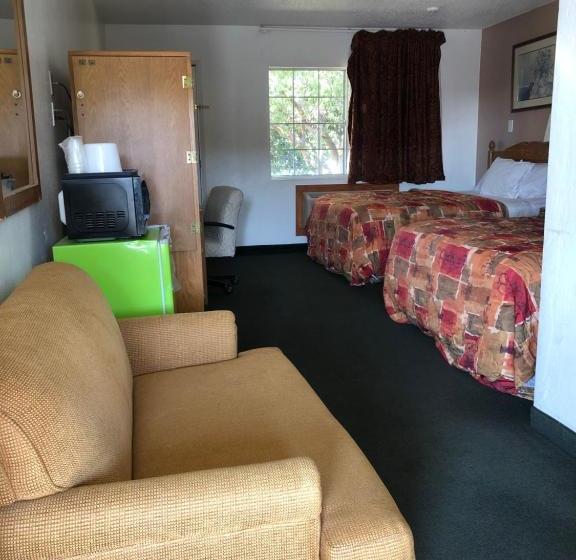 Мотель 99 Palms Inn & Suites