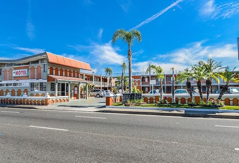 فندق على الطريق Aqua Venture Inn