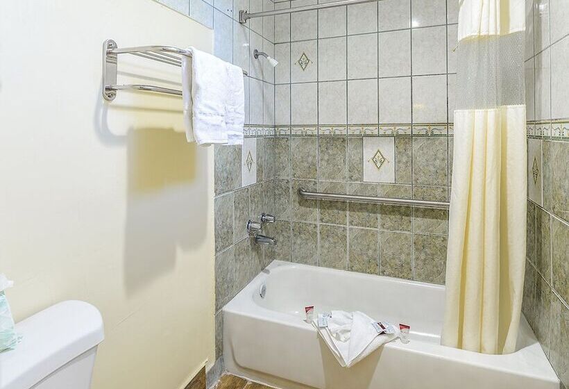 فندق على الطريق Aqua Venture Inn