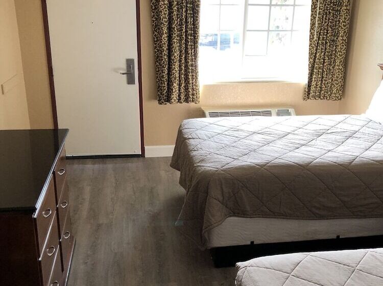 모텔 Arlington Inn