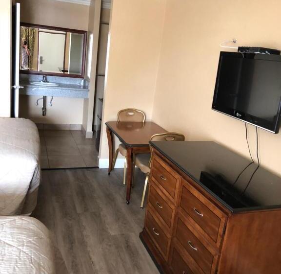 모텔 Arlington Inn