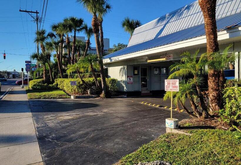 فندق على الطريق Budget Inn Winter Haven Auburndale