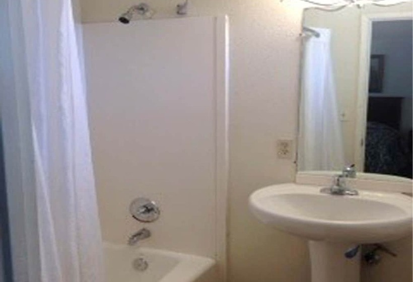 فندق على الطريق Cambridge Inn Motor Lodge