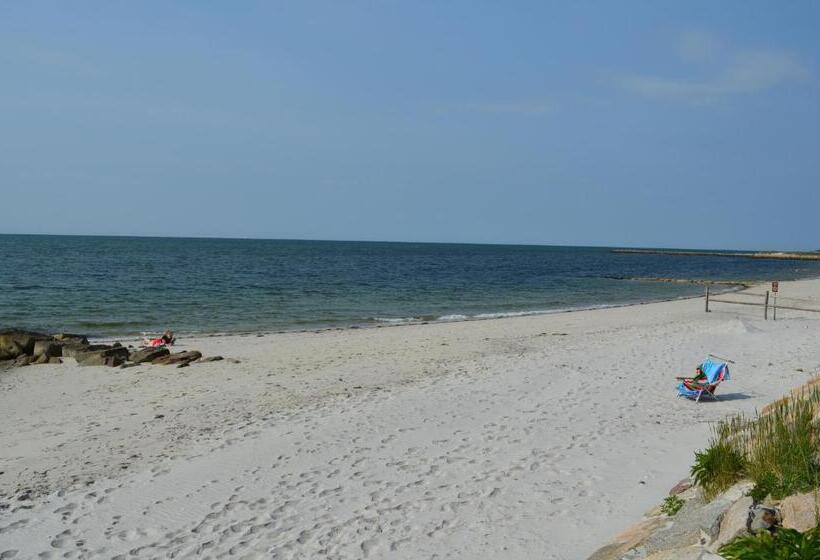 مُتل Cape Shore Inn