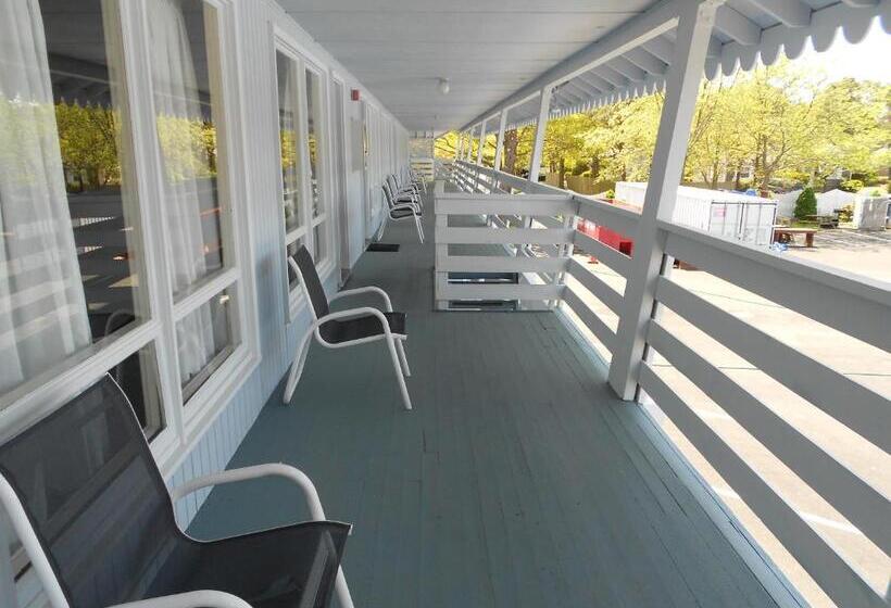 モーテル Cape Shore Inn