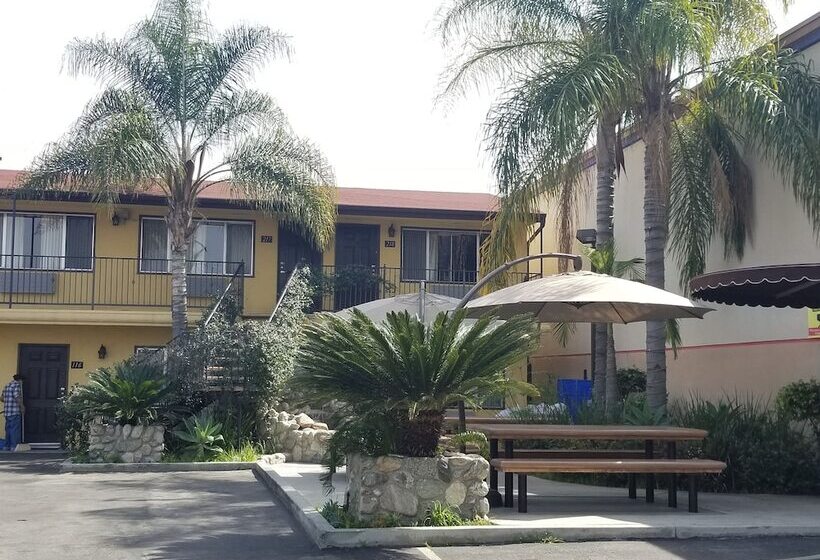 فندق على الطريق Casa Bella Inn Downtown La