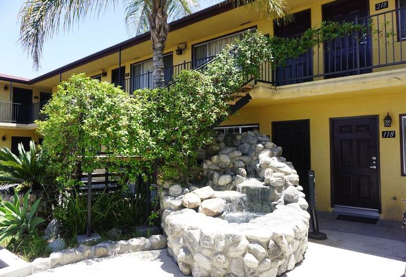 فندق على الطريق Casa Bella Inn Downtown La