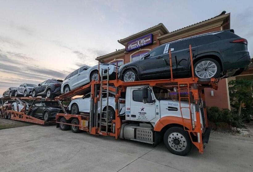 모텔 Casa Rosa Inn