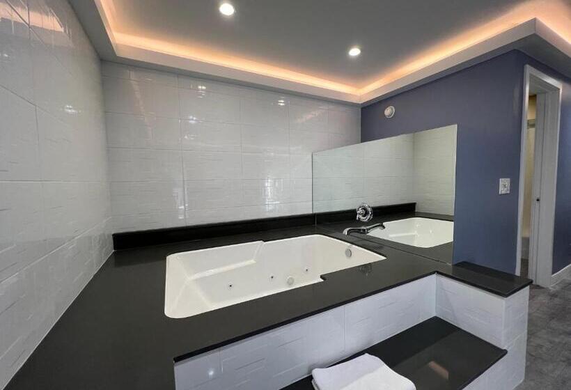 فندق على الطريق Deluxe Inn Hawthorne/ Lax