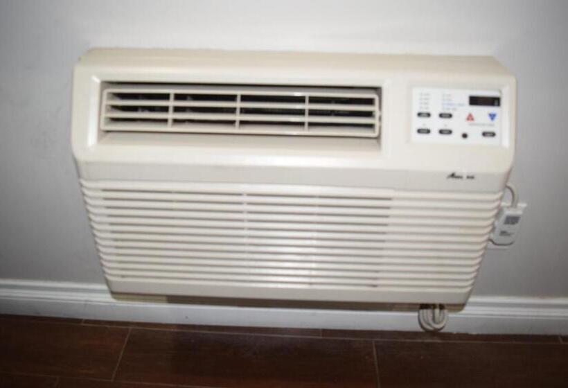 فندق على الطريق Deluxe Inn Hawthorne/ Lax