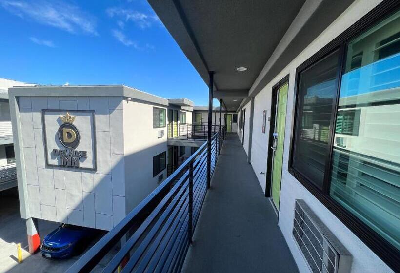 فندق على الطريق Deluxe Inn Hawthorne/ Lax