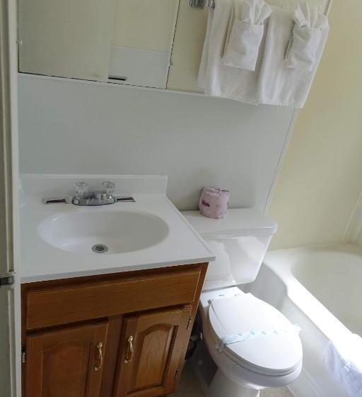 فندق على الطريق Discovery Inn   Eureka