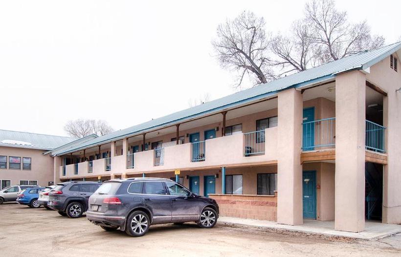 汽车旅馆  El Meson Lodge