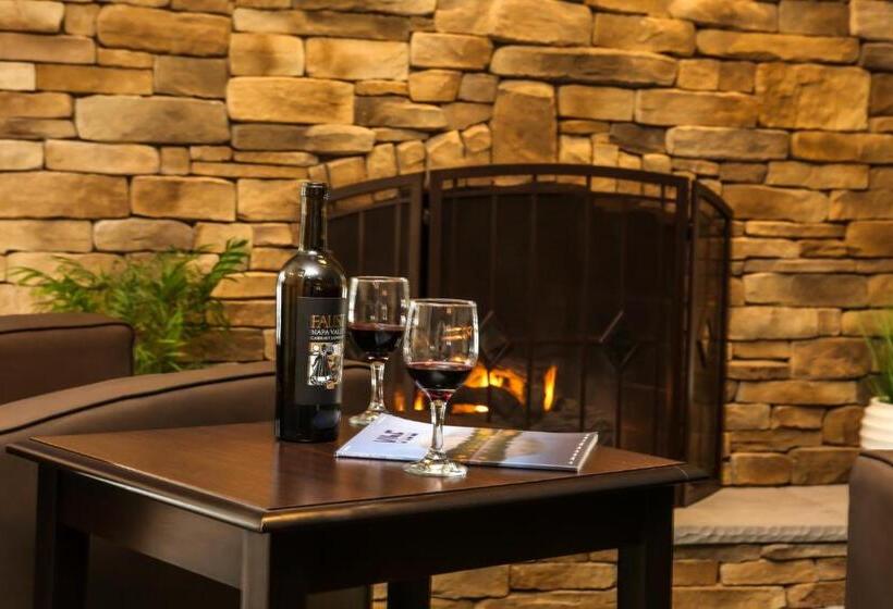 모텔 Golden Apple Inn