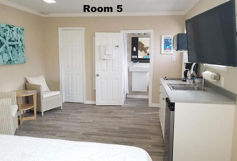 فندق على الطريق Haley S At The Anna Maria Island Inn