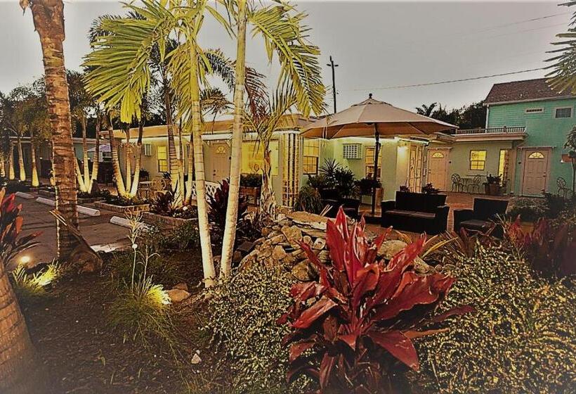 فندق على الطريق Haley S At The Anna Maria Island Inn