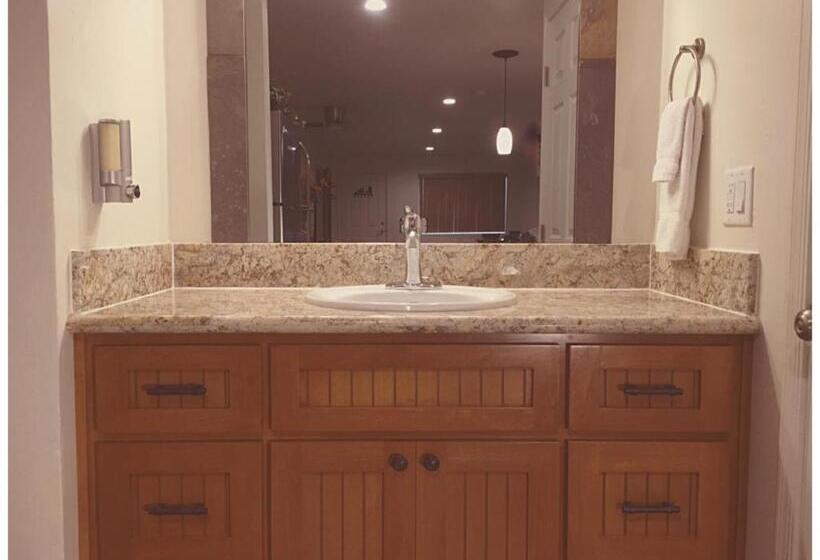 מוטל Harbour Inn