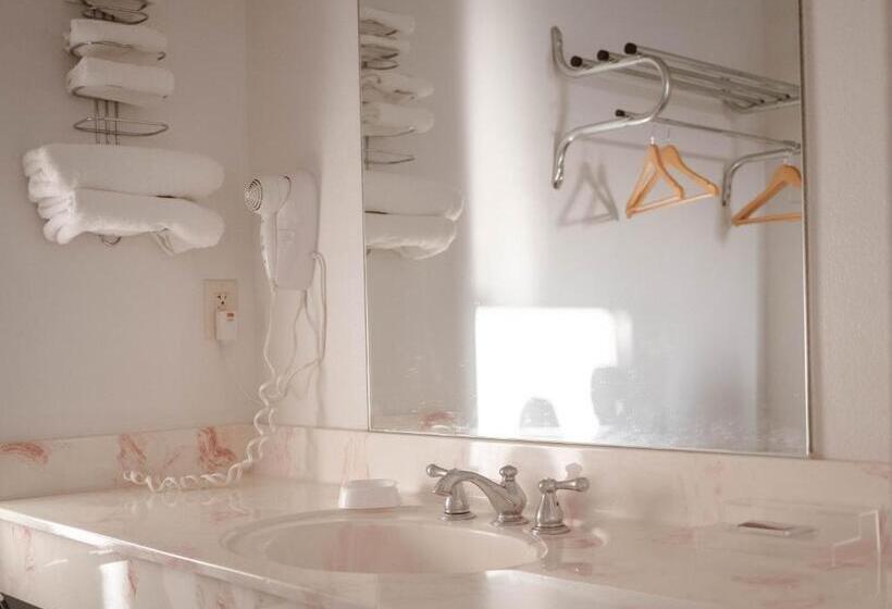 فندق على الطريق Haysville Express Inn