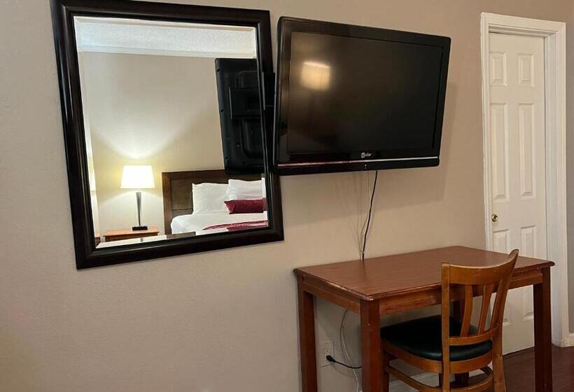 מוטל Hometown Inn North Hills