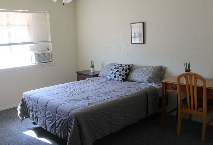 فندق على الطريق Lodge On The River