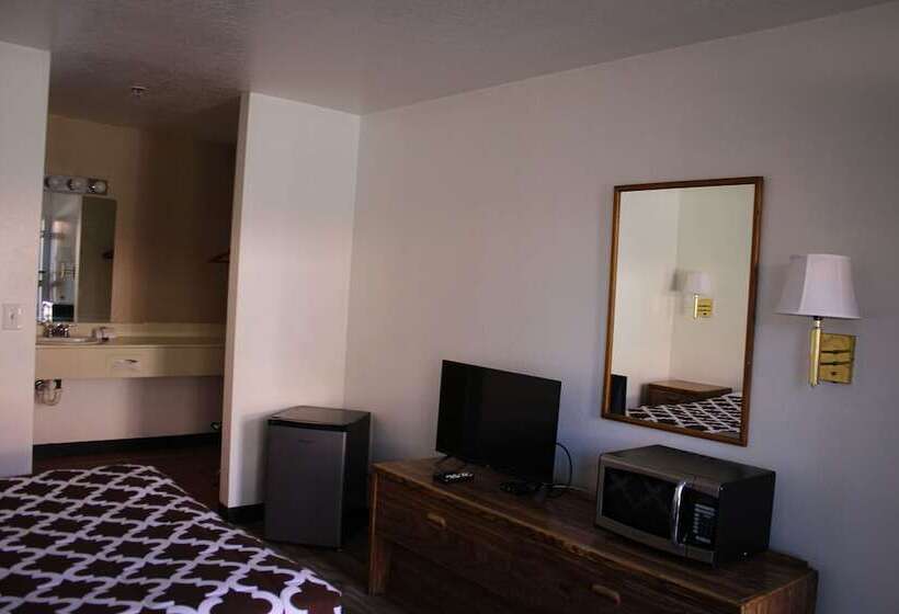 فندق على الطريق Lodge On The River