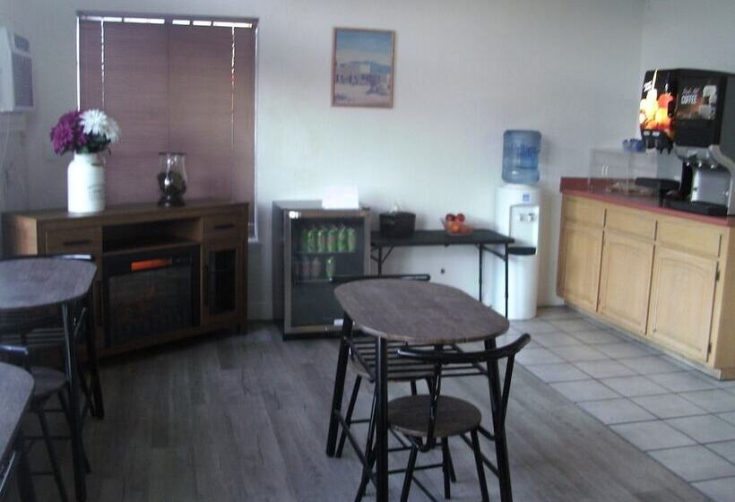 فندق على الطريق Lodge On The River