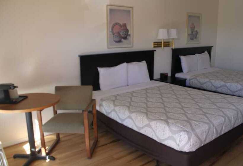 فندق على الطريق Lodge On The River