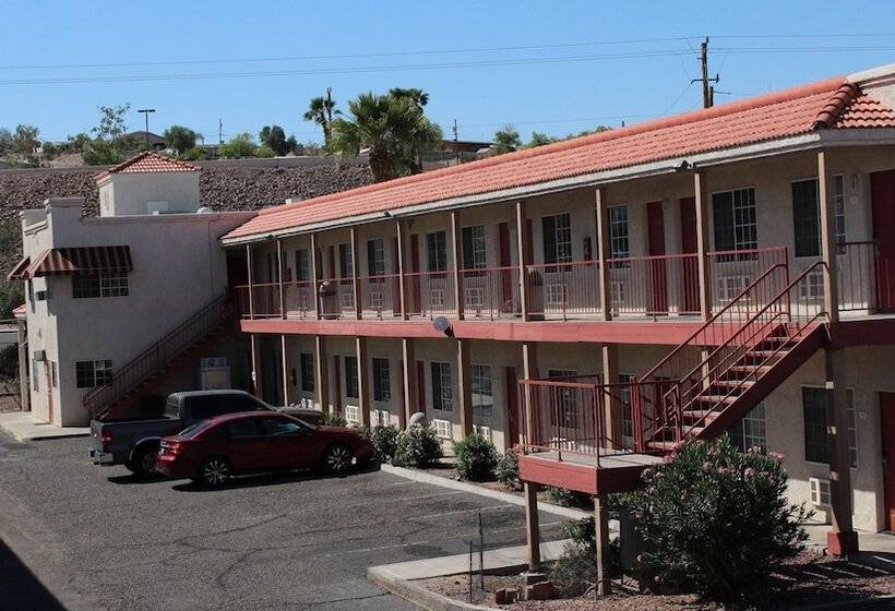 فندق على الطريق Lodge On The River