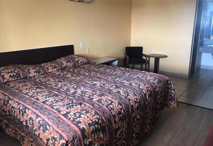 فندق على الطريق Lone Star Inn