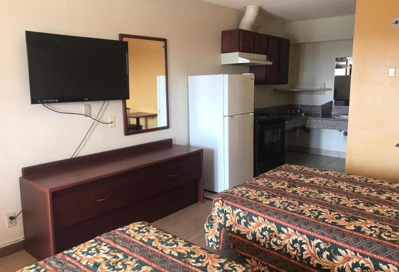 فندق على الطريق Lone Star Inn