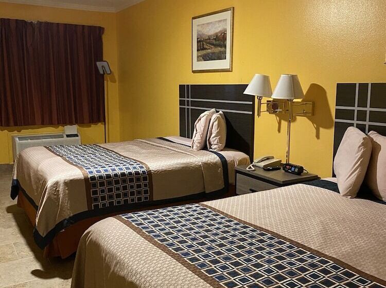汽车旅馆  Los Fresnos Inn And Suites