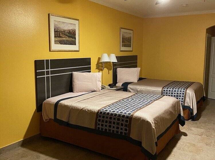 汽车旅馆  Los Fresnos Inn And Suites