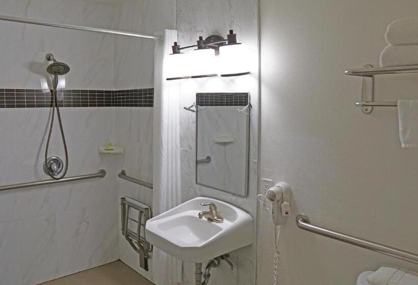 Мотель Ocean Surf Inn & Suites