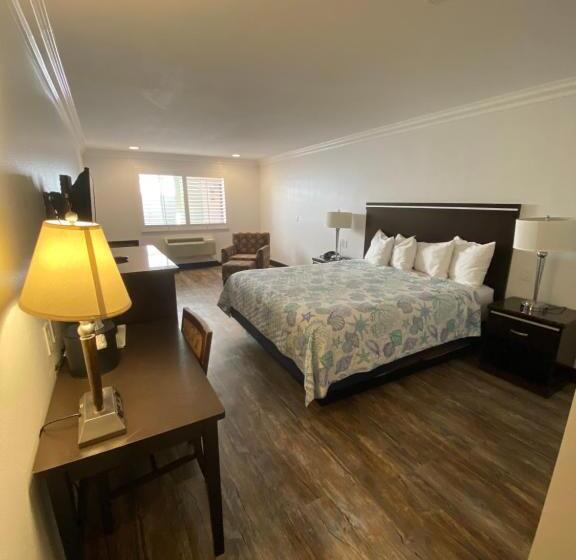 Мотель Ocean Surf Inn & Suites